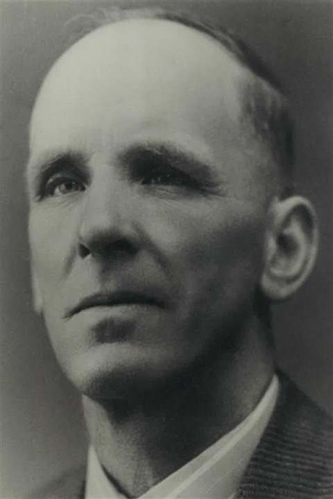 President Bruce Browning MM